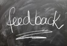 Jak rozmawiać z rodzicami trudnych uczniów?