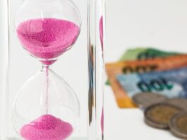 Jaka jest zaletą pracy z systemem kontroli wersji typu Distributed? Jaka jest zaletą pracy z systemem kontroli wersji typu Distributed?