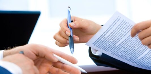 Co jest dokumentem potwierdzającym wykształcenie?