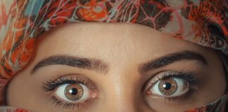 Kto pierwszy powinien się pożegnać?