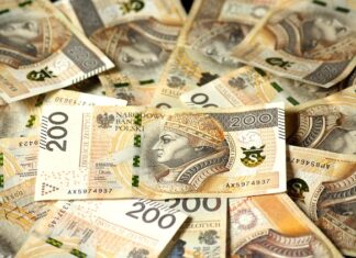 Czy po podniesieniu kwalifikacji należy się podwyżka?