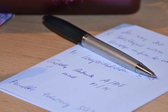 Kto powinien podpisać notatkę służbową? Kto powinien podpisać notatkę służbową?