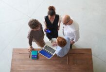 Jak nawiązać kontakt z influencerami na Instagramie