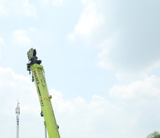 Ile za godzinę pracy ładowarka teleskopowa